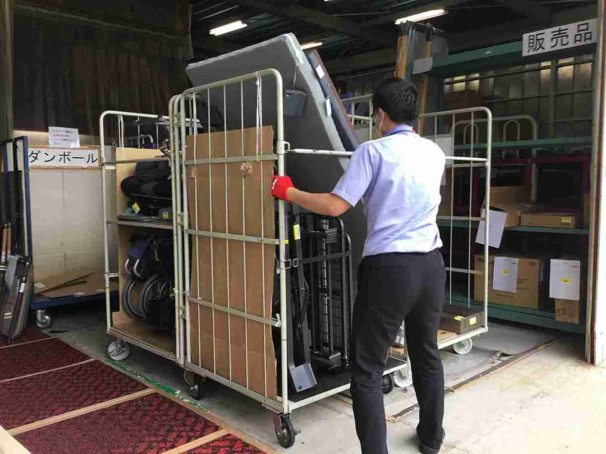 【株式会社トーカイ/高山営業所】介護用品の商品管理サムネイル